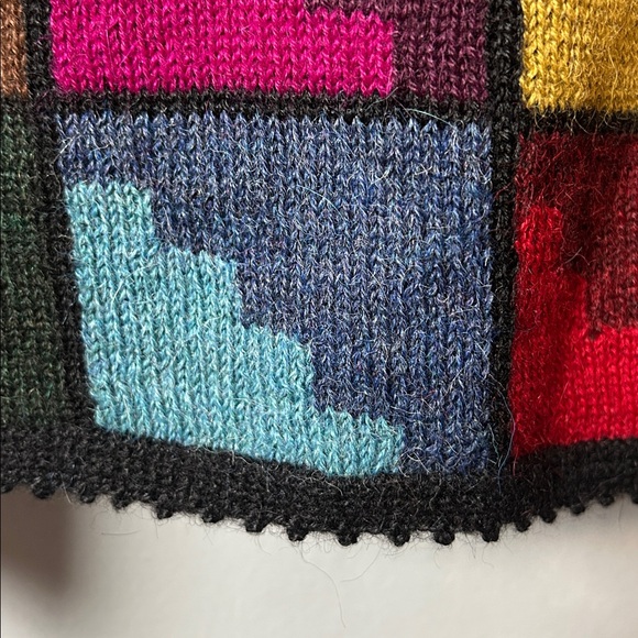 Colorful Geometric Pattern Sweater buttons long sleeve sweetheart neckline L - Picture 8 of 10